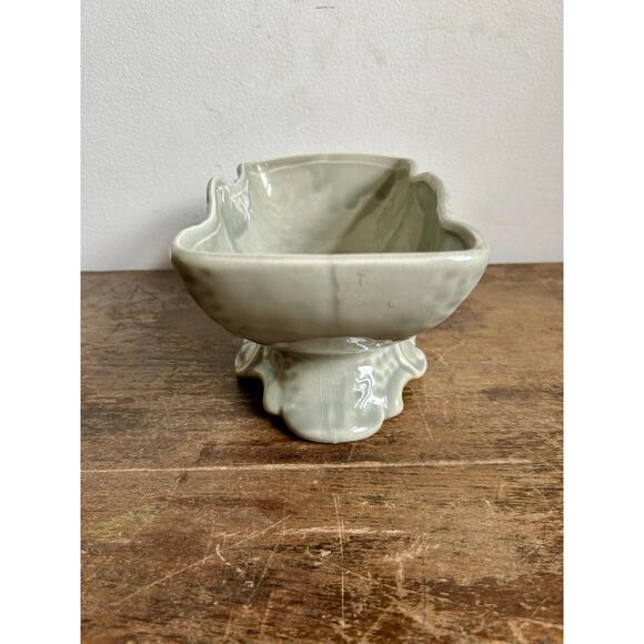 Vintage Sage Green Ceramic Footed Planter | Pedestal Flower Vase | Glazed Vase - Picture 4 of 6